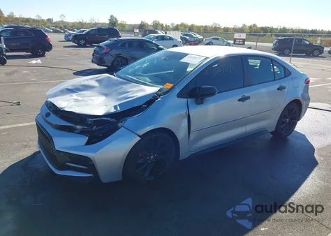 2020 Toyota Corolla Se Nightshade Edition z USA, uszkodzony, nr VIN 5YFS4RCE9LP046168